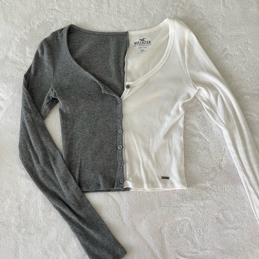 2 Toned Hollister long sleeved button down top